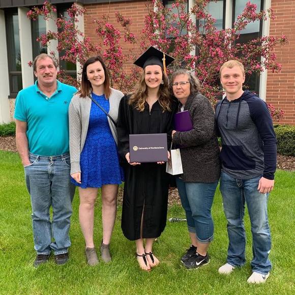 Meet your Posher, Alexia - Picture 1 of 1